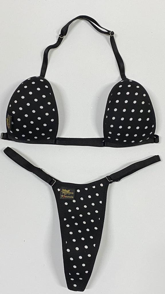 Bikíni fita brasileiro de tecido poá preto e branco